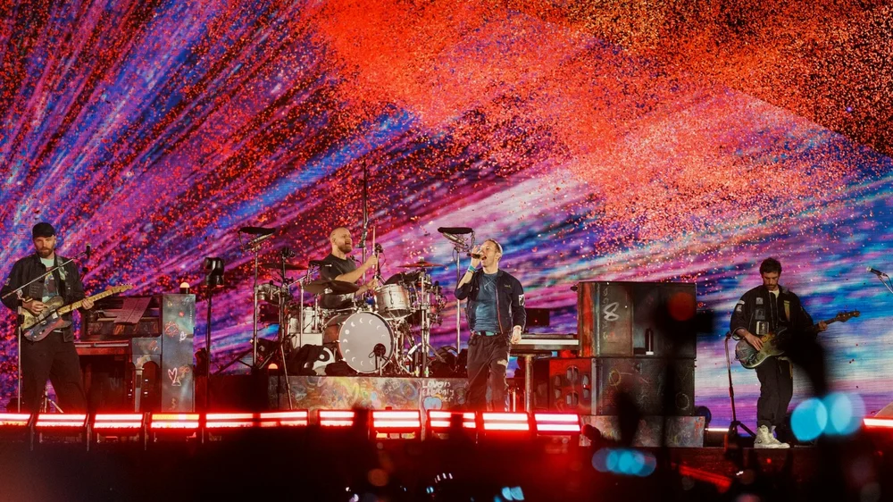 Coldplay ‘Magic’ Takes Over Navi Mumbai: A Mesmerizing Concert at DY Patil Stadium